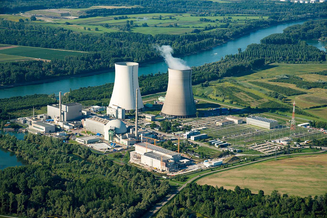 Almanya'dan nükleer santral kararı